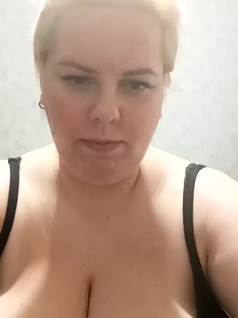 blondy_girl1499 Adult Chat September 10, 2025