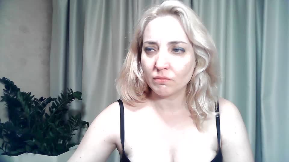 mariska-kiska Adult Chat September 9, 2025