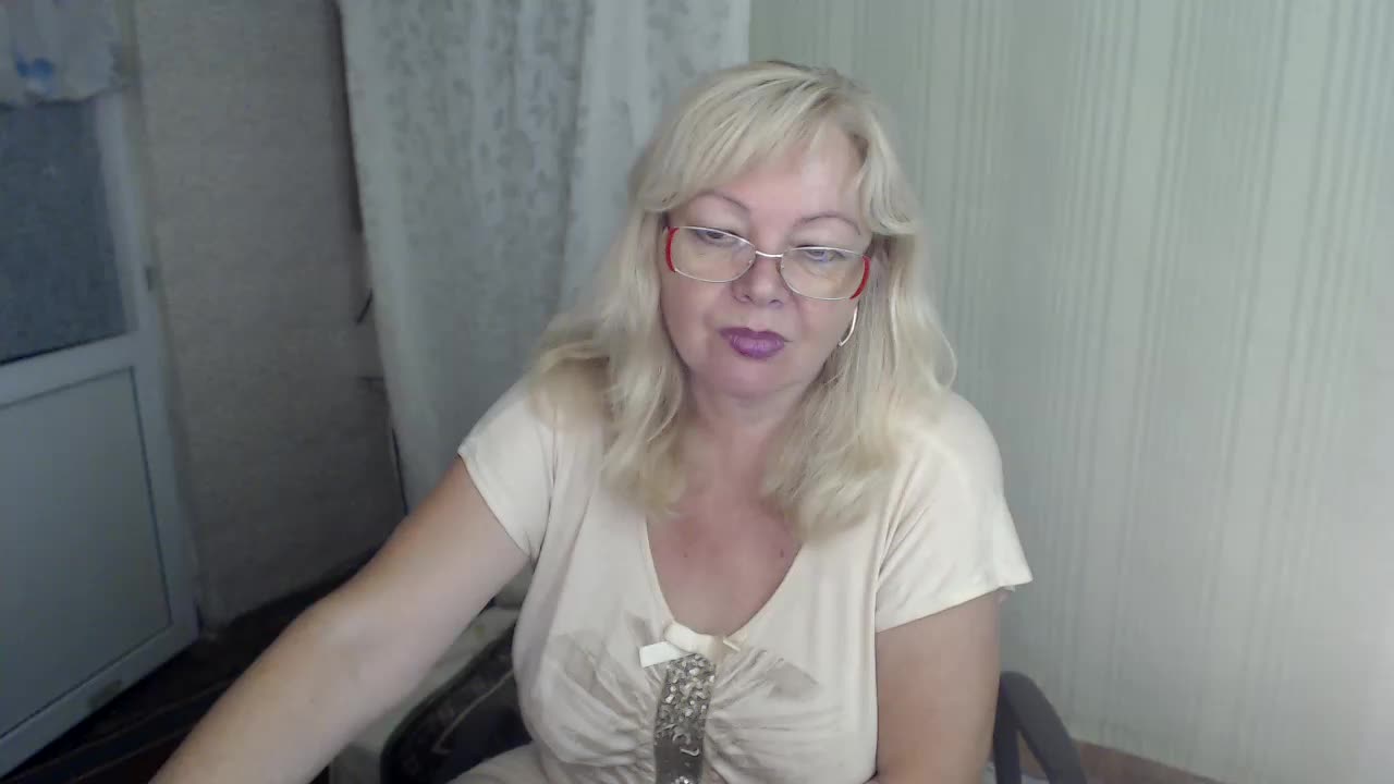 EvelynLoveShy Adult Chat September 10, 2025
