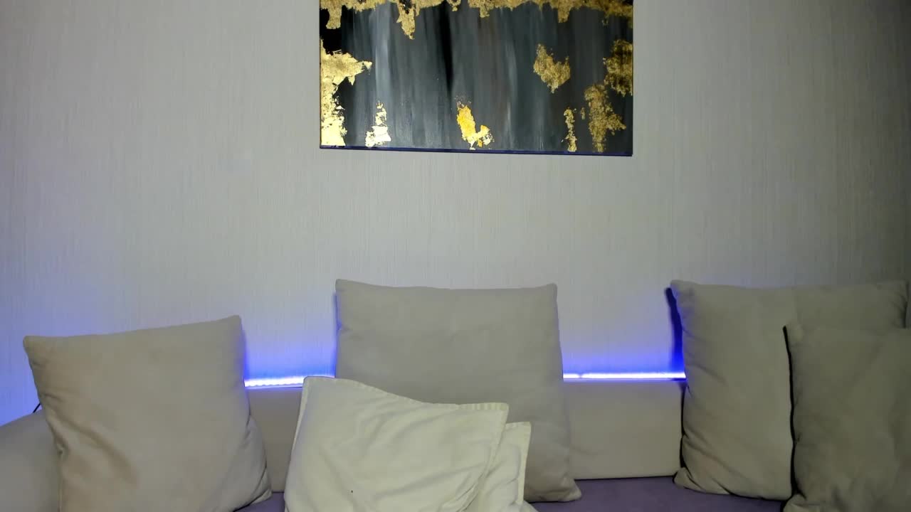 Mia-Callme Adult Chat September 10, 2025