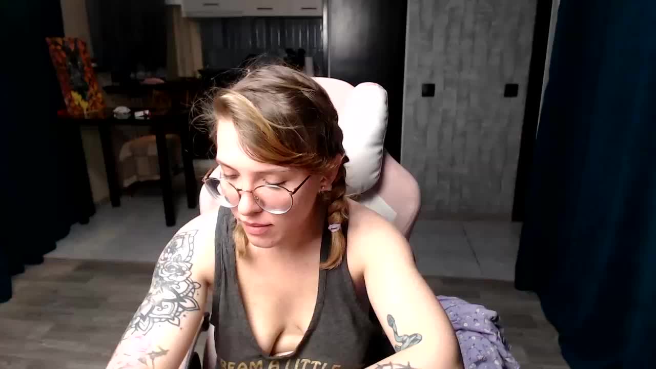 Regimasmile Adult Chat September 10, 2025