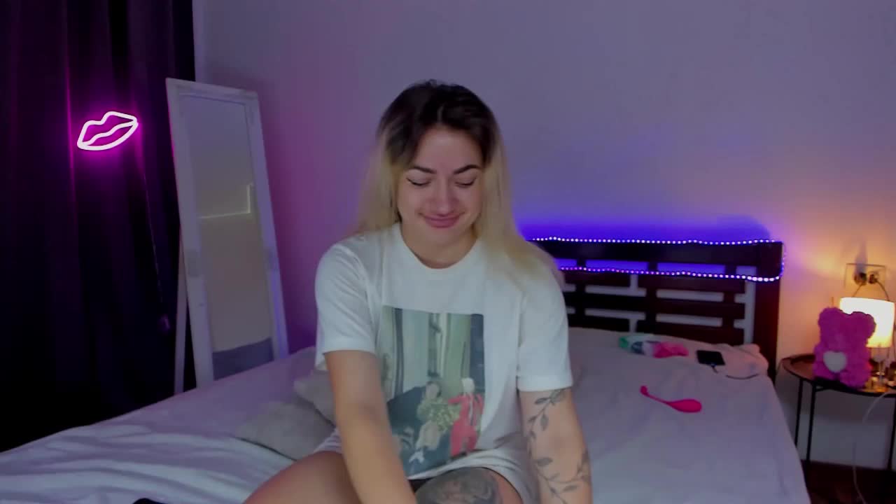 MikkiShows Adult Chat September 10, 2025