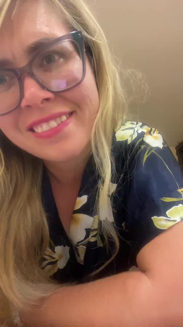 Elegant00Girl Adult Chat September 10, 2025