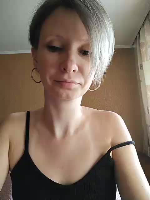 -Christina- Adult Chat September 10, 2025