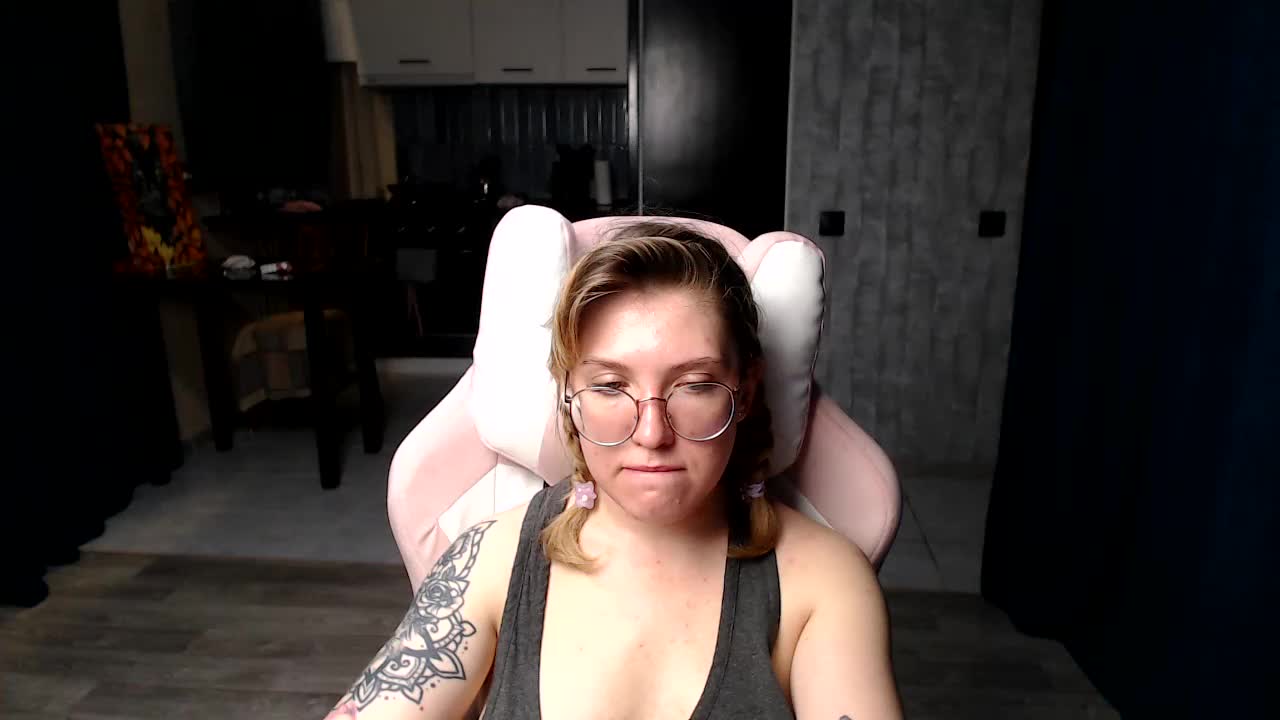 Regimasmile Adult Chat September 10, 2025