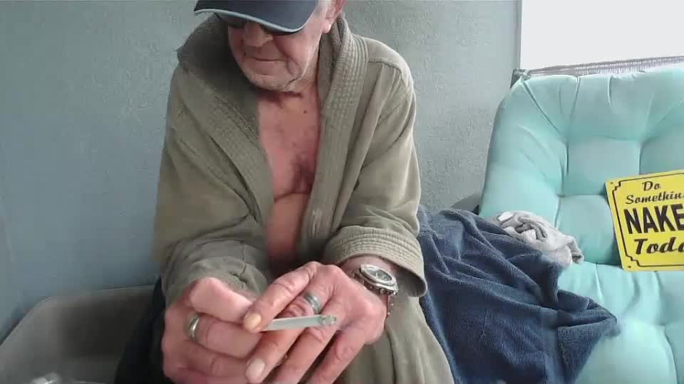 smallpenisbigtongue Adult Chat September 10, 2025