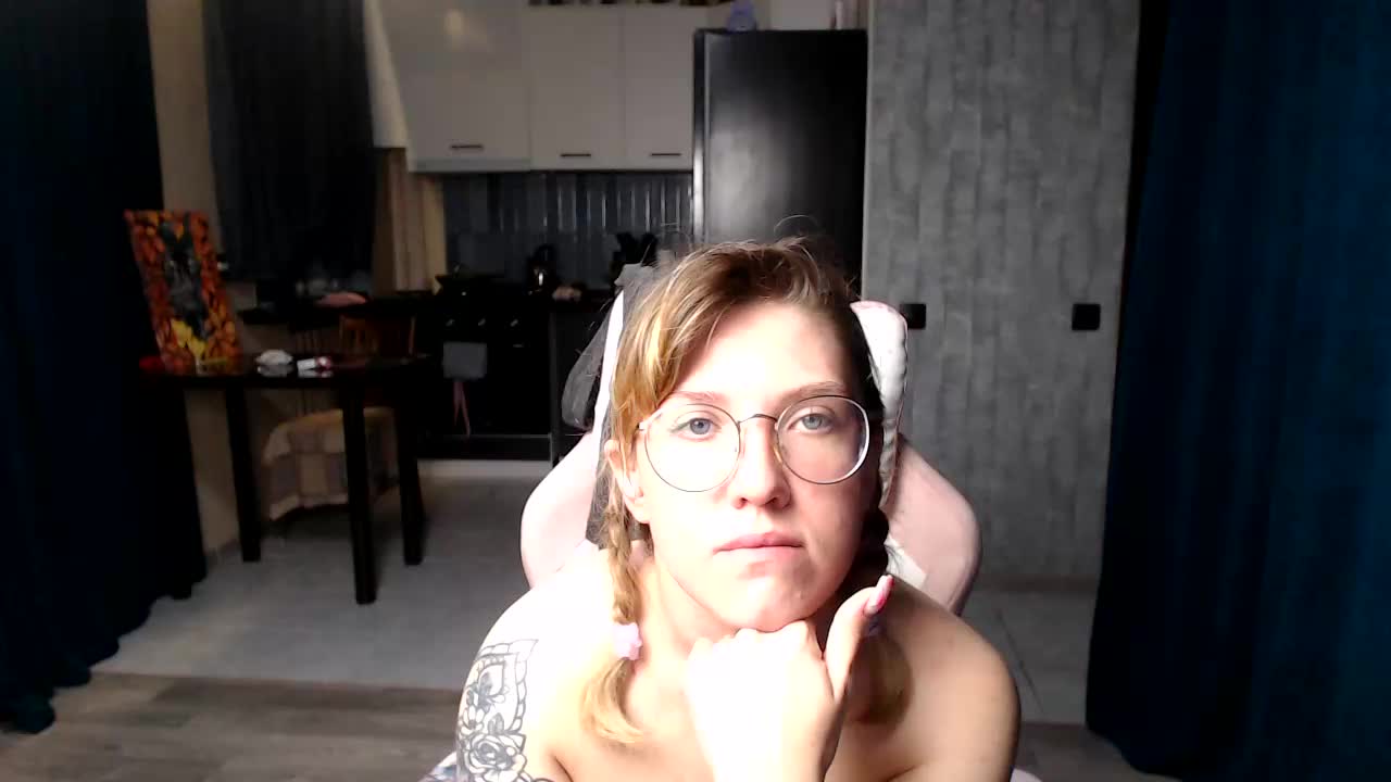 Regimasmile Adult Chat September 10, 2025