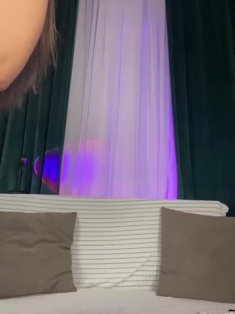 dee_zee Adult Chat September 10, 2025