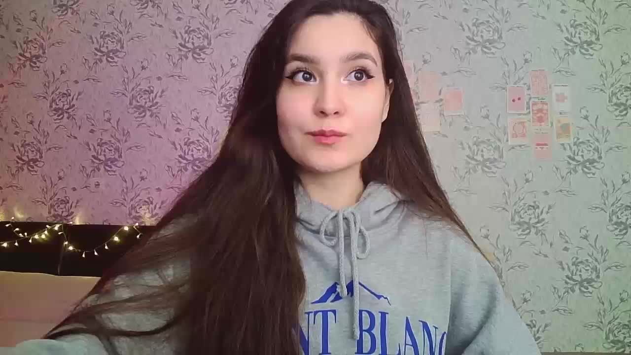 annie-fleur Adult Chat September 10, 2025