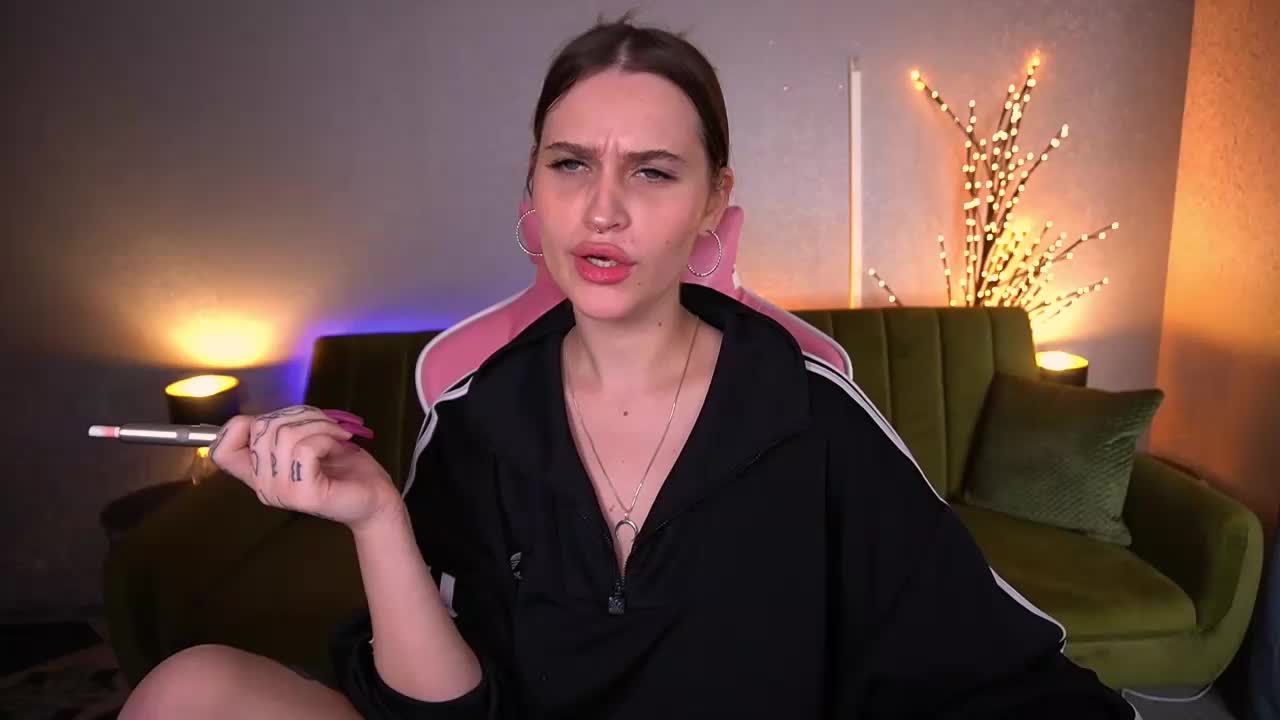 CrystalBarbie Adult Chat September 10, 2025