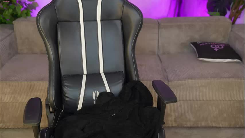 kira0541 Adult Chat September 10, 2025