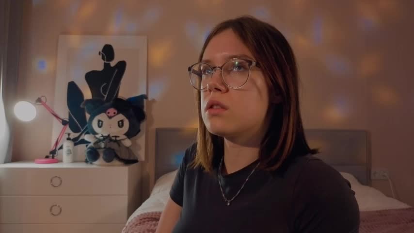 Mia_Luw Adult Chat September 11, 2025