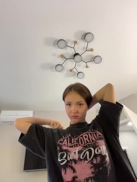 OlivkaVif Adult Chat September 11, 2025