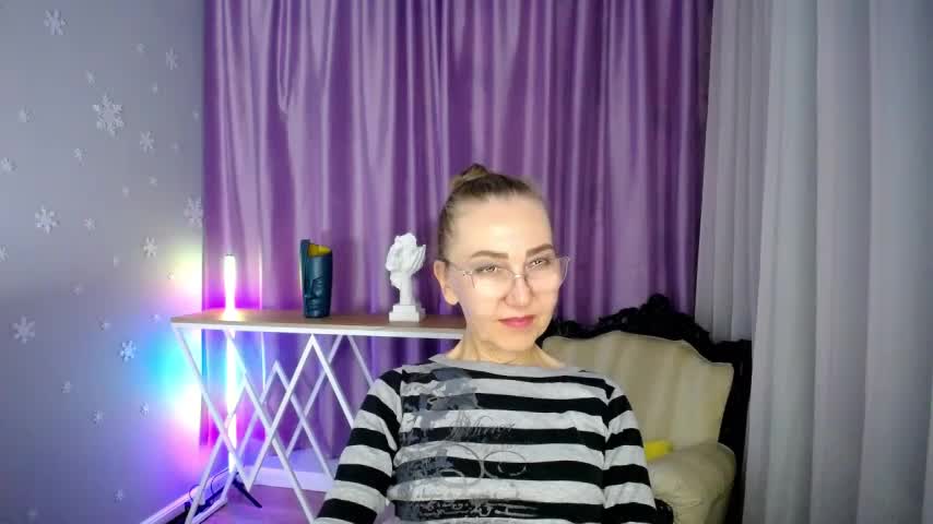 queen_a_n_i Adult Chat September 10, 2025