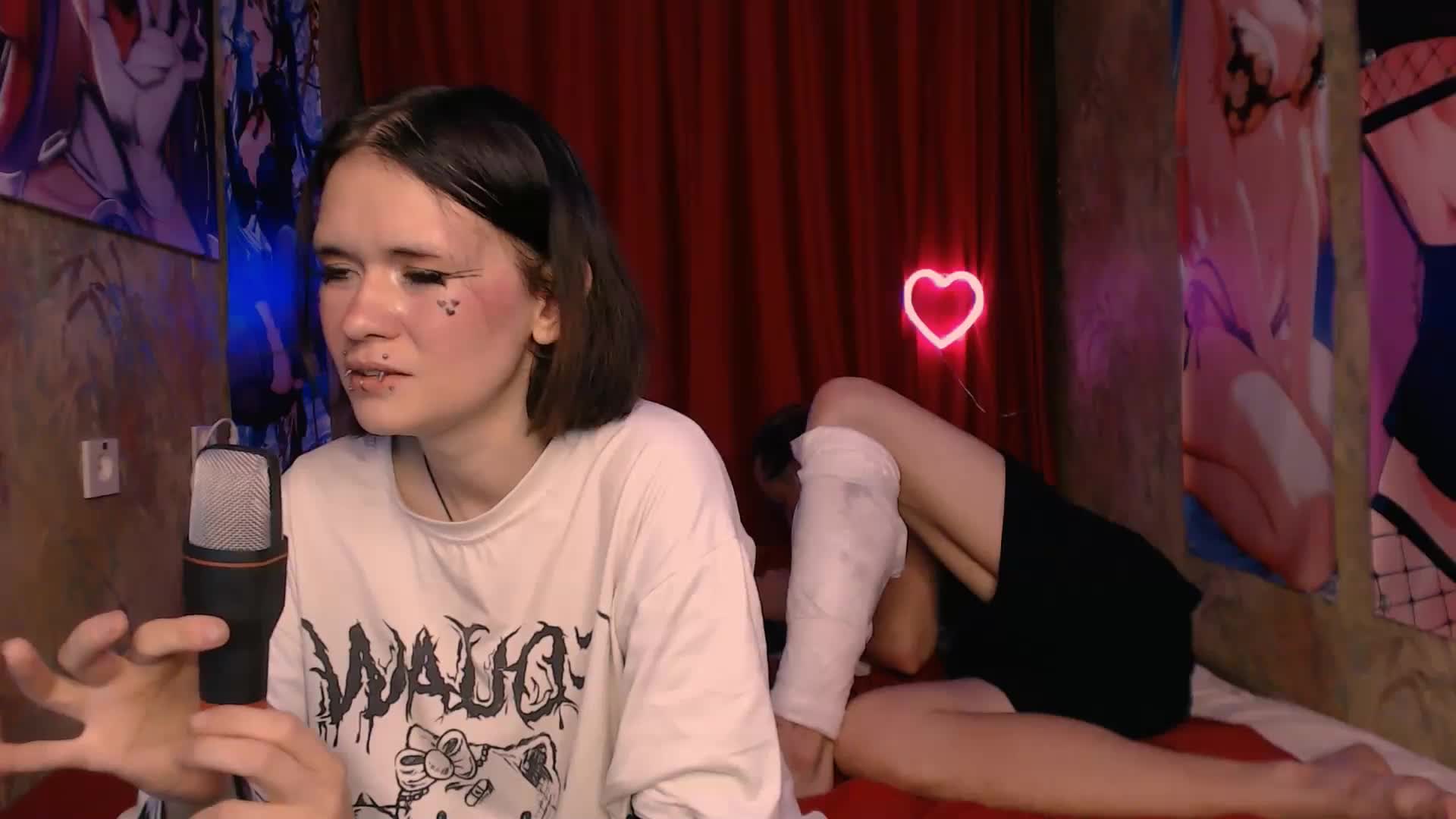 Velvet-and-Venom Adult Chat September 11, 2025