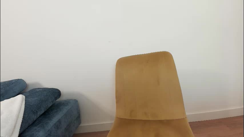 ehotlovea Adult Chat September 11, 2025