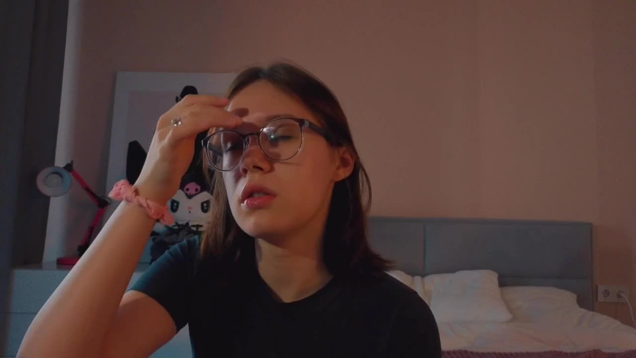 MiaLuw Adult Chat September 11, 2025