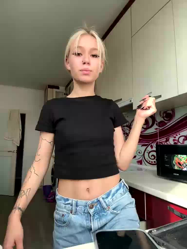 askorbinkiii Adult Chat September 11, 2025