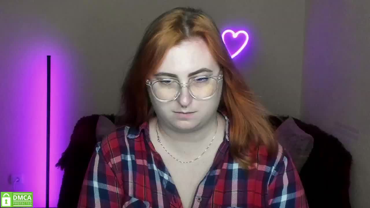 Aliciaredluv Adult Chat September 12, 2025