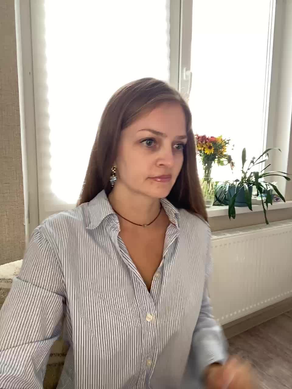 KiraMaxi Adult Chat September 12, 2025