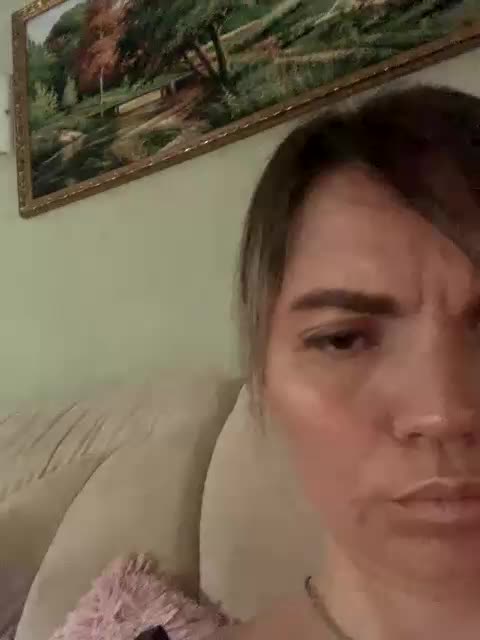 Ella-Pearlie Adult Chat September 12, 2025