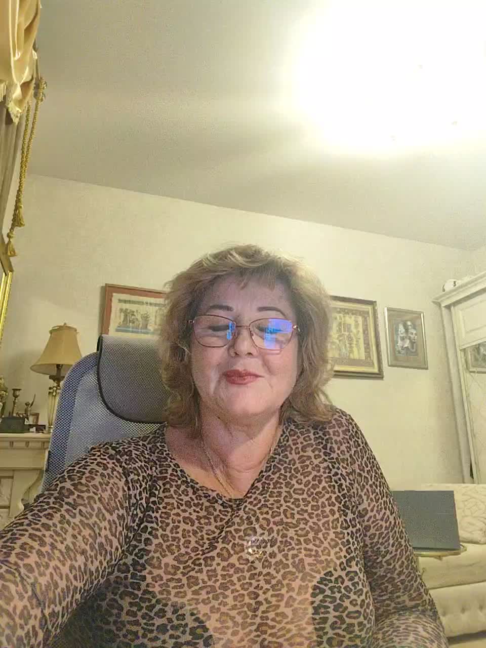 KarinkaSweet Adult Chat September 12, 2025