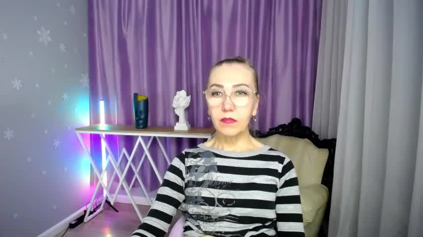 queen_a_n_i Adult Chat September 12, 2025