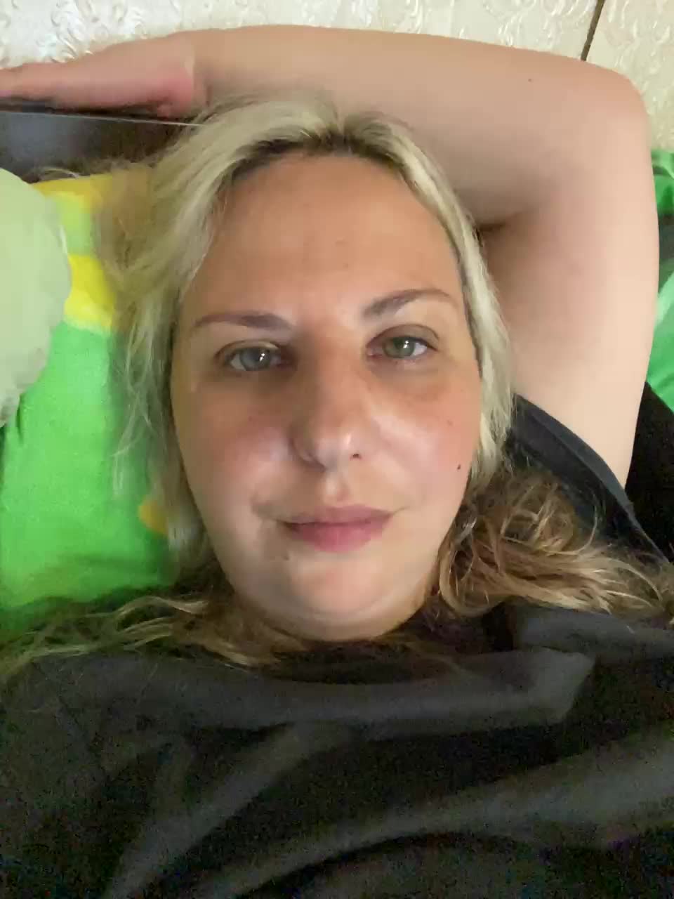 Roksi-8 Adult Chat September 12, 2025