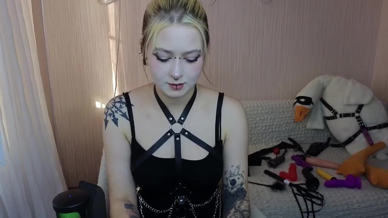 DARKIRIS Adult Chat September 12, 2025