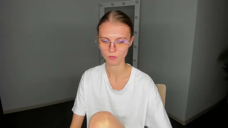 phoebepaw Adult Chat September 12, 2025