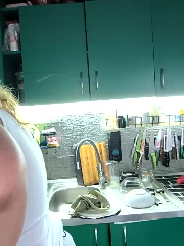 jusichka Adult Chat September 12, 2025