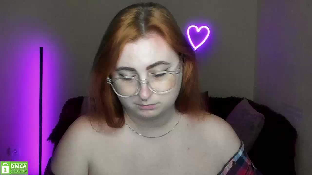 Aliciaredluv Adult Chat September 12, 2025