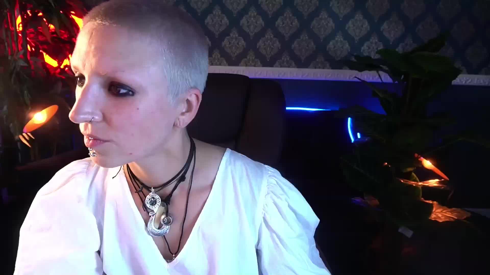 MiraMoonn Adult Chat September 12, 2025