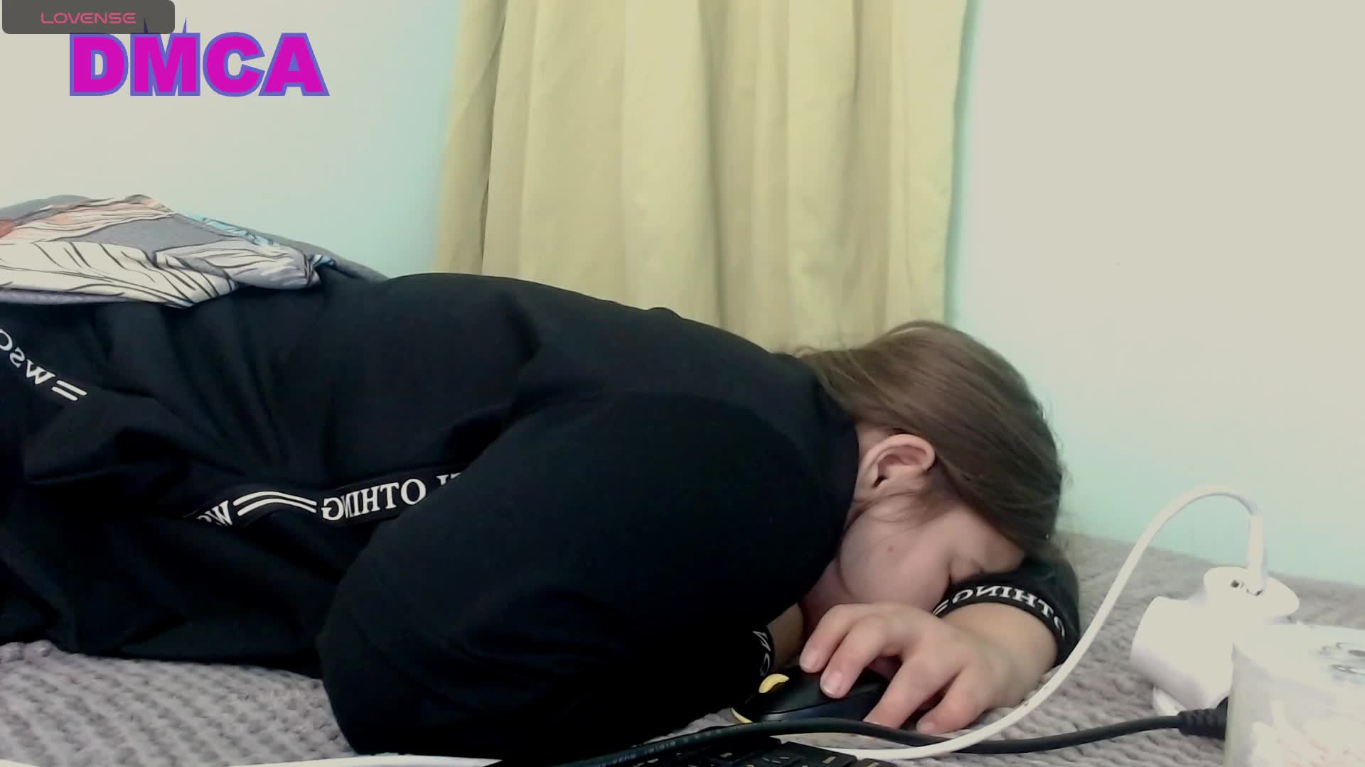 sweet-dream-foxx Adult Chat September 12, 2025