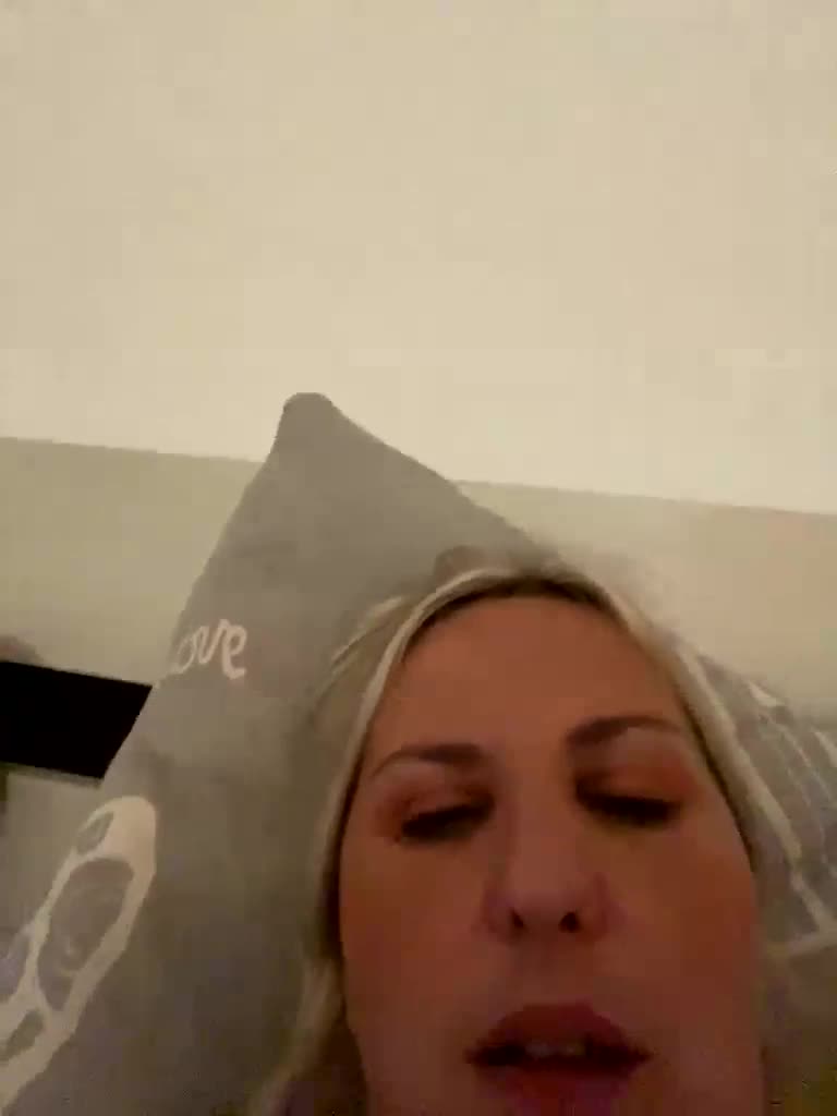 Roksi-8 Adult Chat September 12, 2025