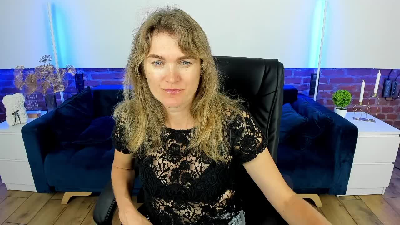 Annabel-xxx Adult Chat September 12, 2025