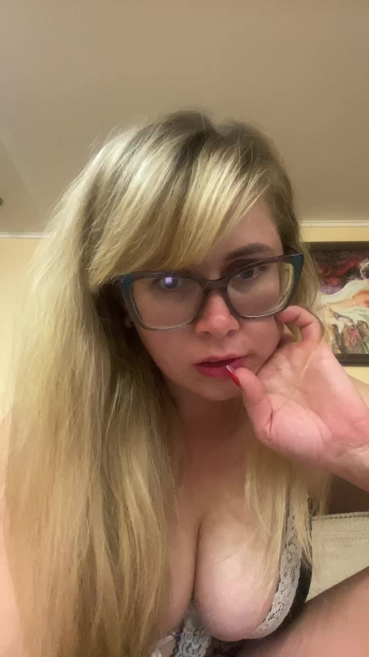 Elegant00Girl Adult Chat September 12, 2025