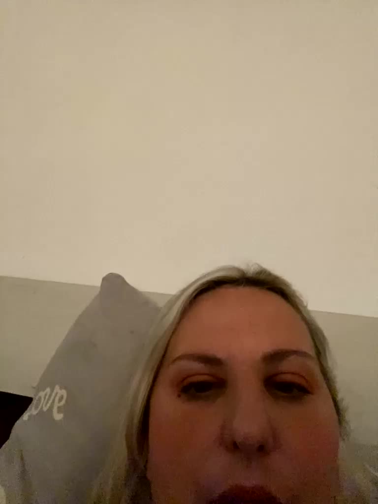 Roksi-8 Adult Chat September 12, 2025