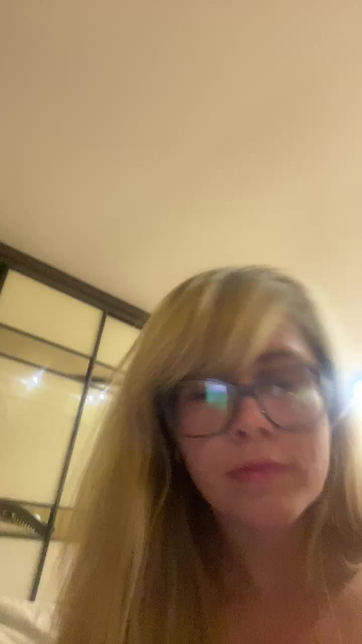 Elegant00Girl Adult Chat September 12, 2025