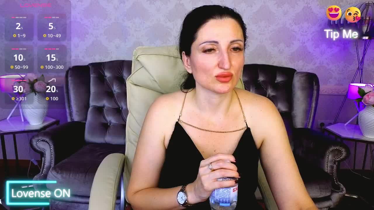 MissRossi Adult Chat September 12, 2025