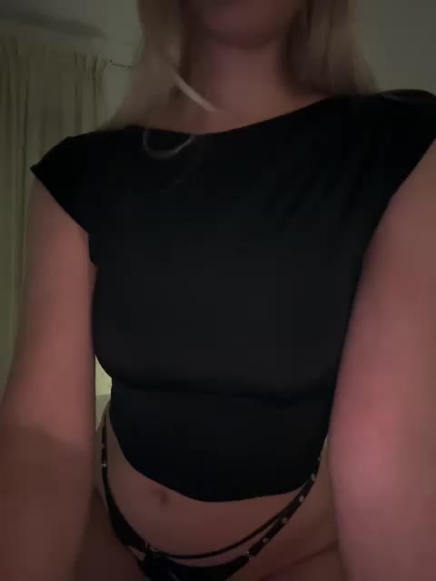 MissDafne Adult Chat September 12, 2025