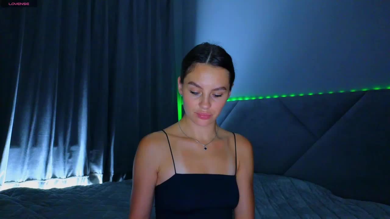 VALERIYAAA Adult Chat September 12, 2025