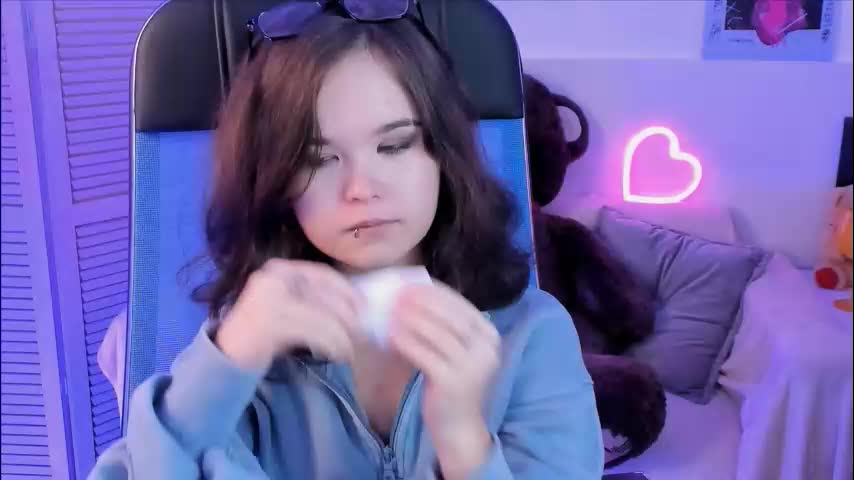 elainebeness Adult Chat September 12, 2025