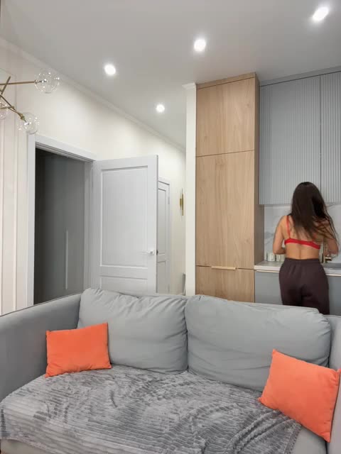 Oops_kiraa Adult Chat September 12, 2025