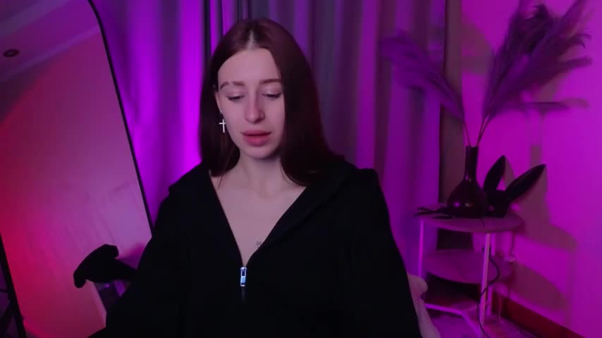 sex_tezzi Adult Chat September 12, 2025