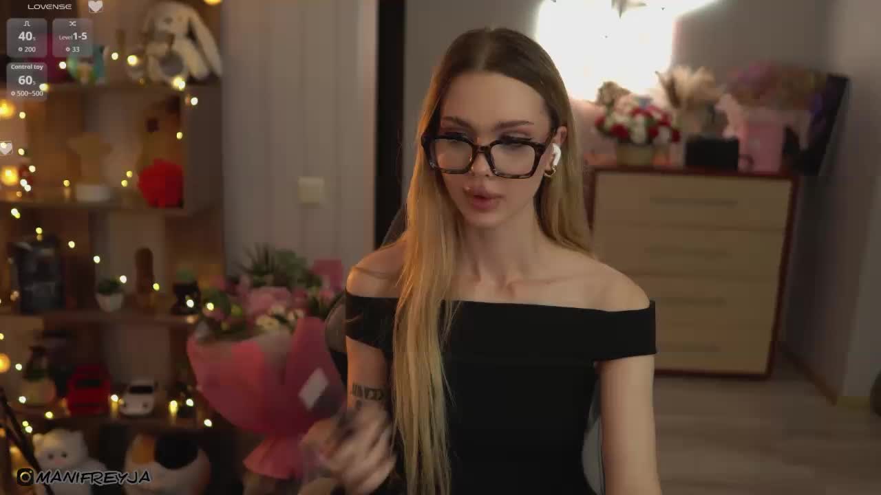 ManiFreyja Adult Chat September 12, 2025