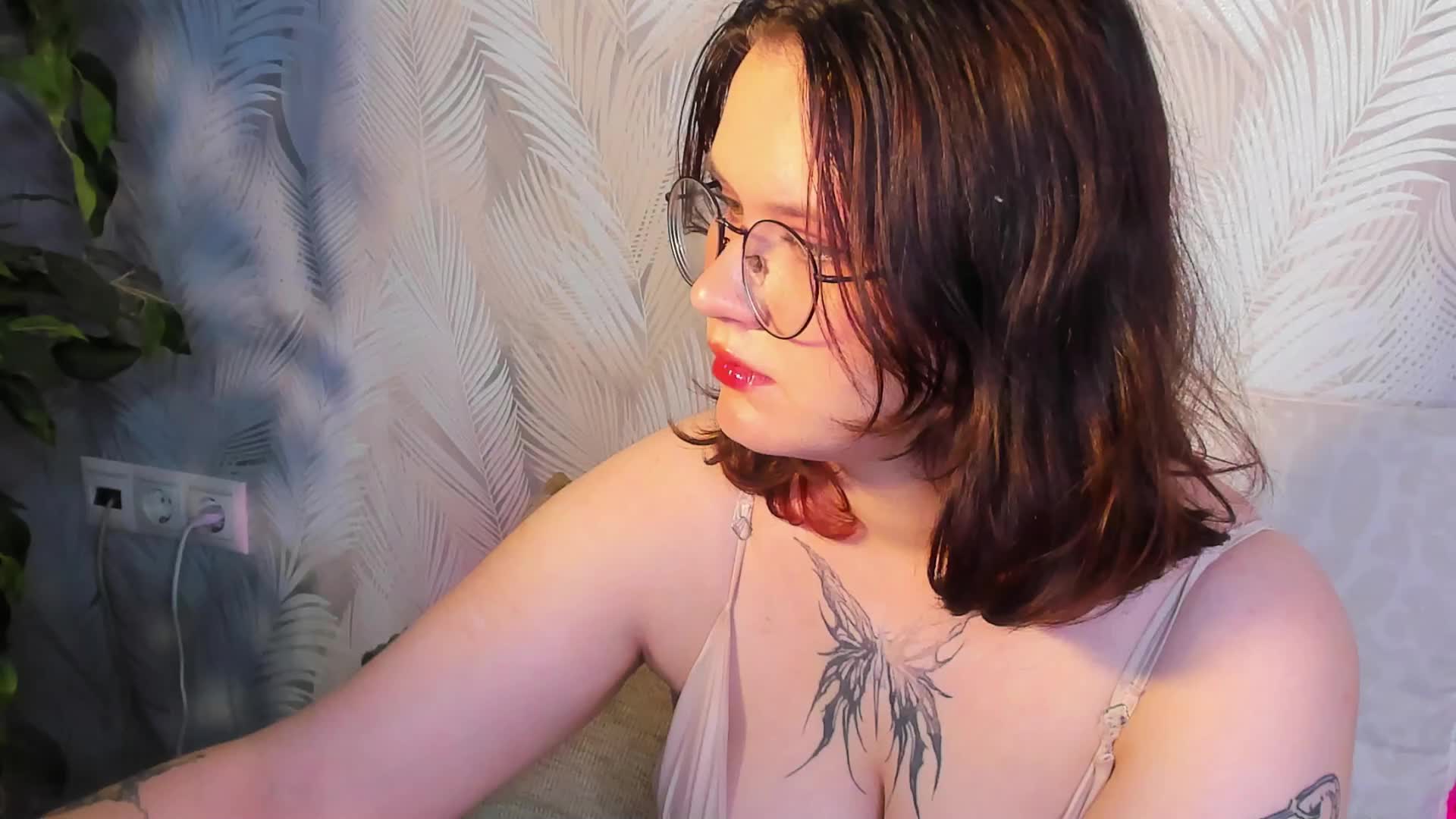 Ficha Adult Chat September 13, 2025