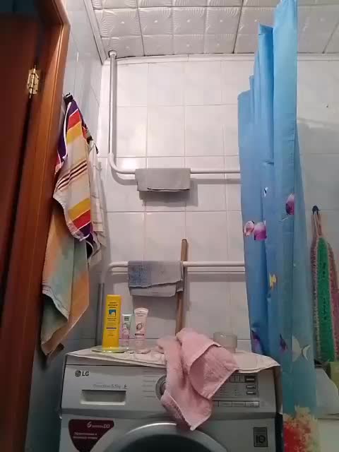 KONFETKAA-1 Adult Chat September 13, 2025