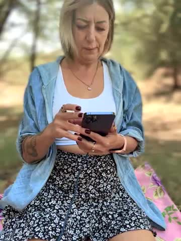 Milena-MilfaXXX Adult Chat September 13, 2025