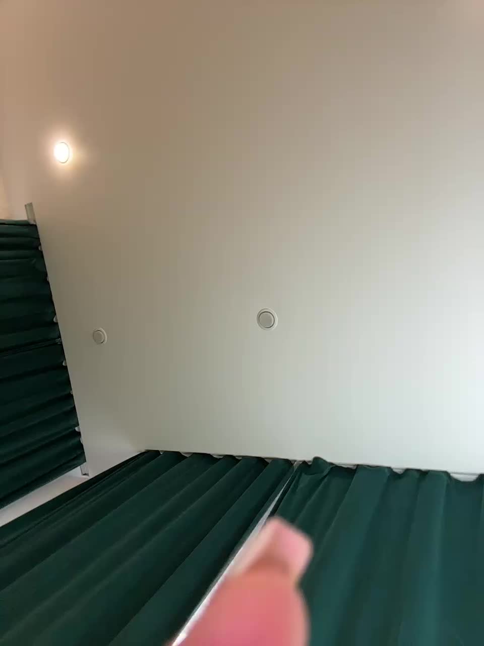 Ellidi Adult Chat September 13, 2025